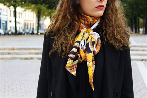 informations sur le foulard hermes|le carré hermes foulard.